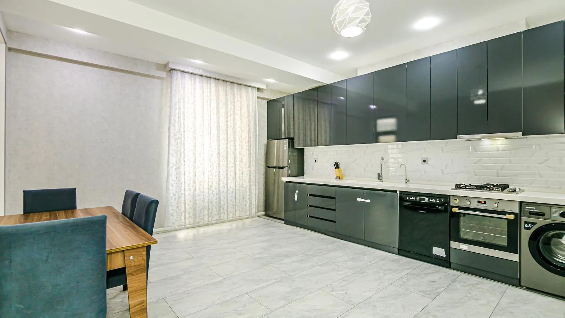 Luxury Apartments On Centre Baku 0*,