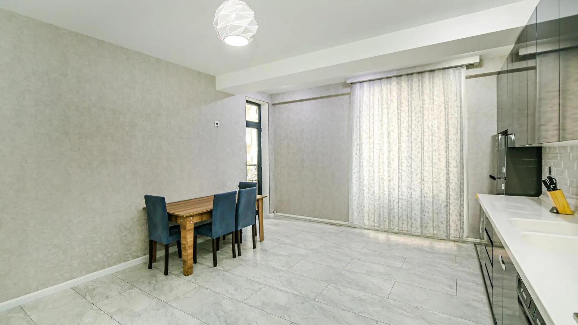 Luxury Apartments On Centre Baku 0*,